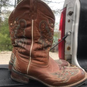 Laredo cowboy boots